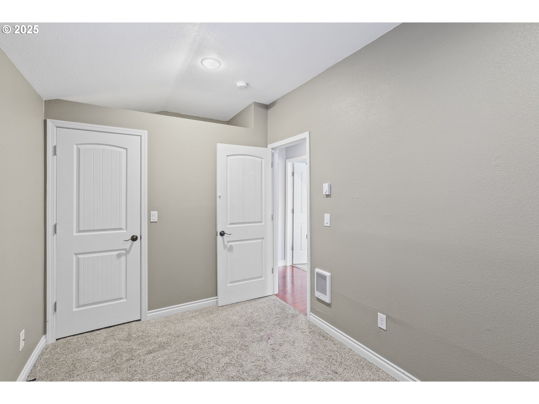 1683 North Jantzen Avenue Portland, OR 97217 - Photo 18 of 35 Bedroom