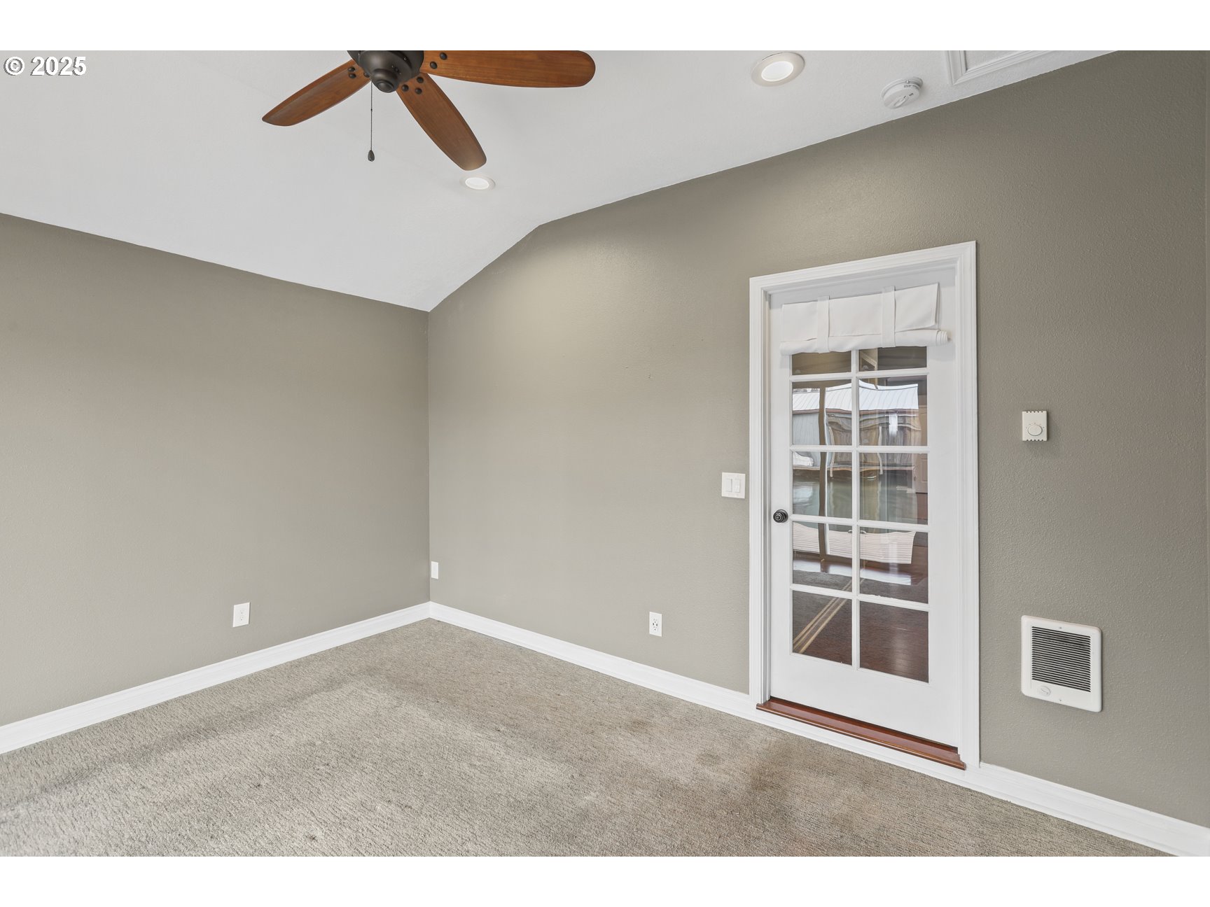 1683 North Jantzen Avenue Portland, OR 97217 - Photo 21 of 35