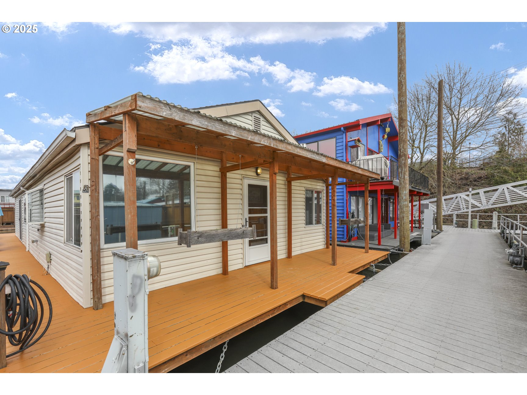 1683 North Jantzen Avenue Portland, OR 97217 - Photo 3 of 35