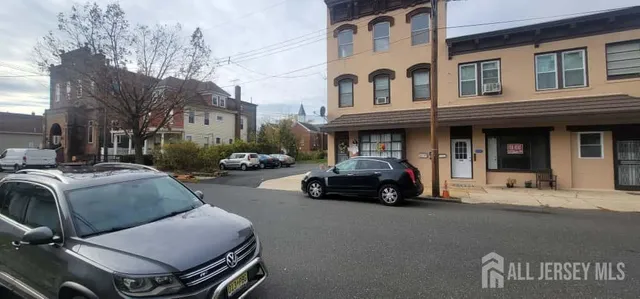 $2,800 | 228 1st Street, Unit 1, South Amboy, NJ 08879