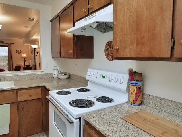 $254,999 | 2401 Eilers Lane, Unit 903, Lodi, CA 95242