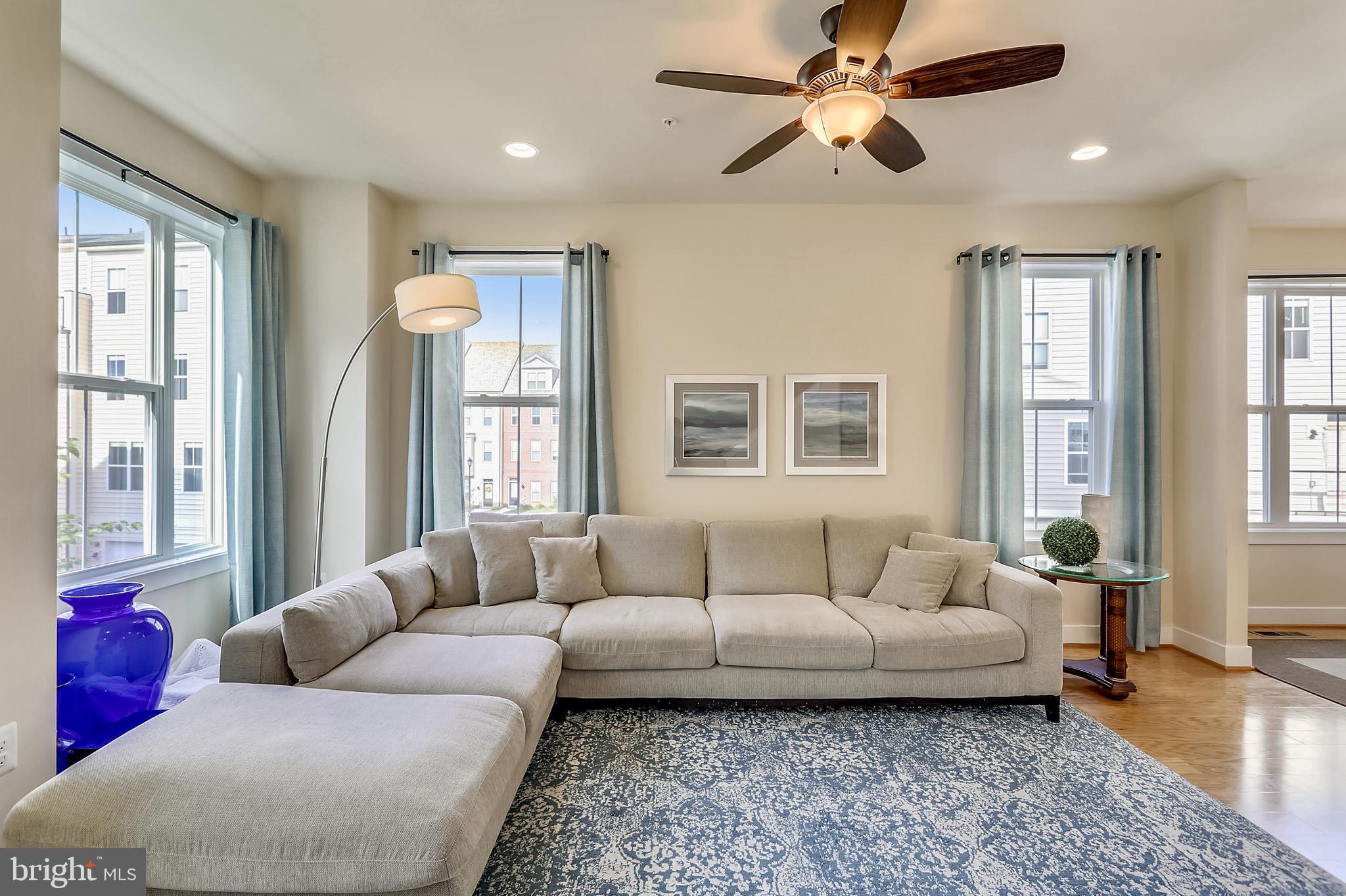 101 Kandinsky Loop Silver Spring, MD 20906 - Photo 4 of 39 Spacious living room with loads of windows