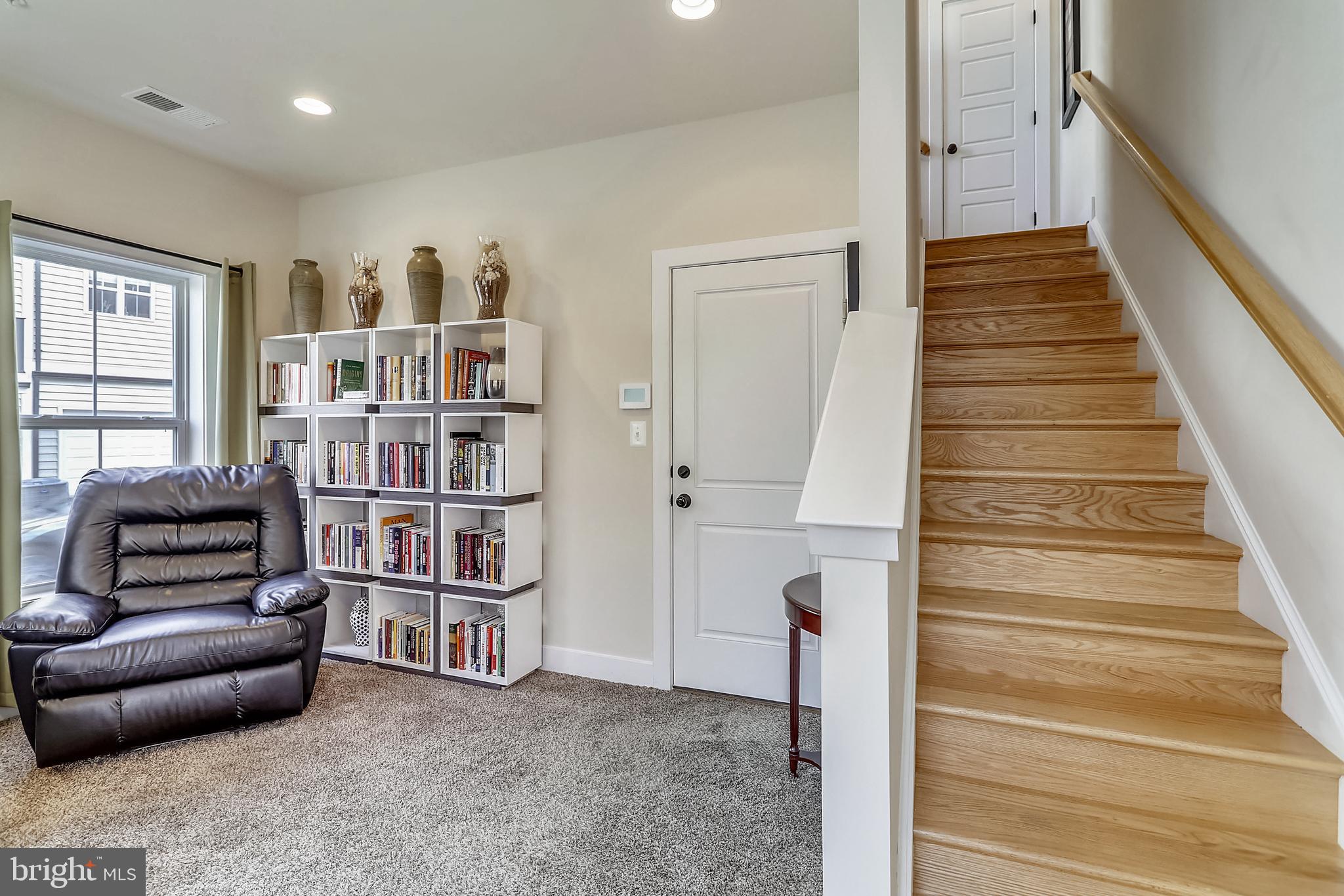 101 Kandinsky Loop Silver Spring, MD 20906 - Photo 7 of 39 Entry level
