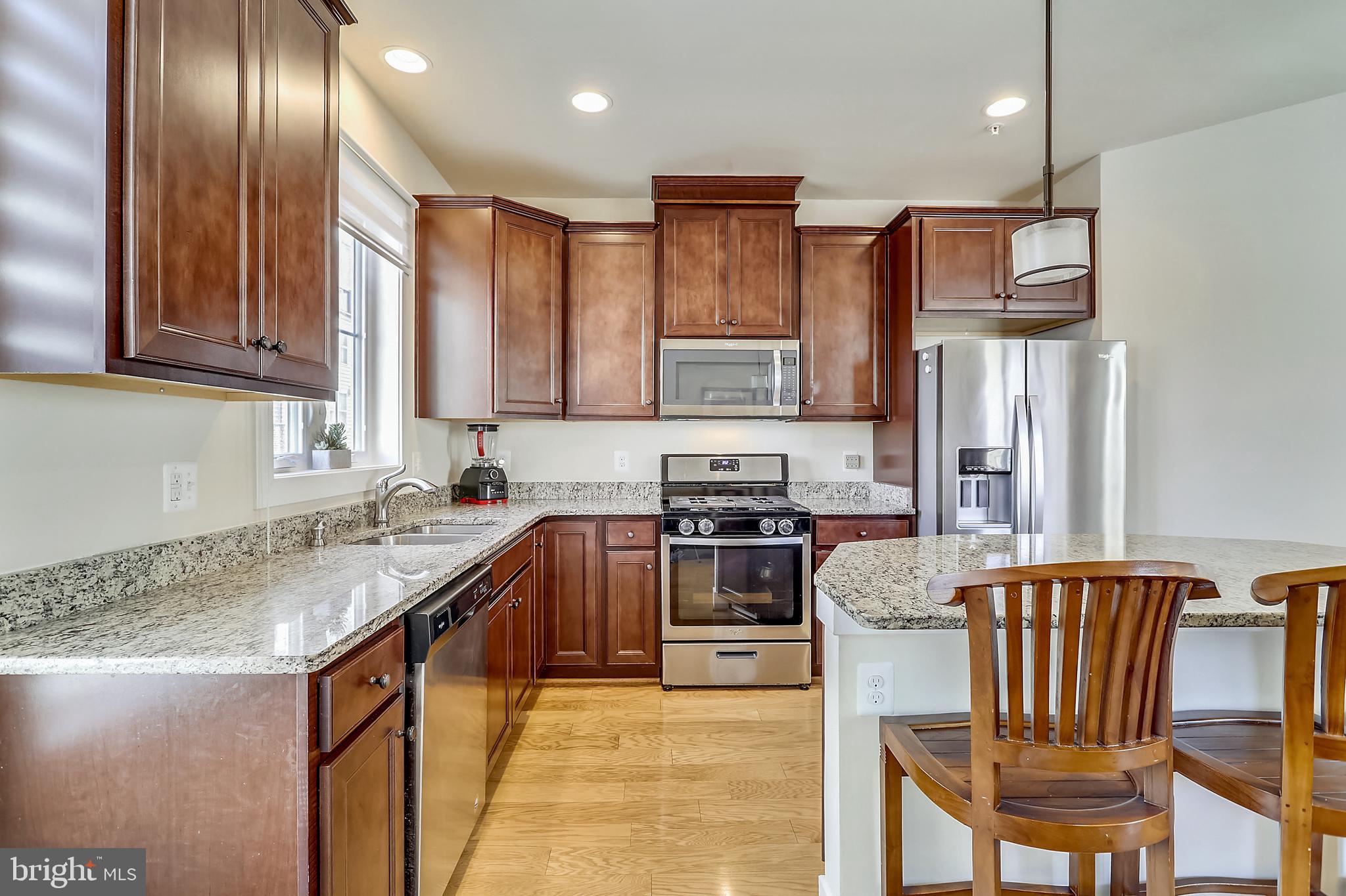 101 Kandinsky Loop Silver Spring, MD 20906 - Photo 8 of 39 Gourmet kitchen
