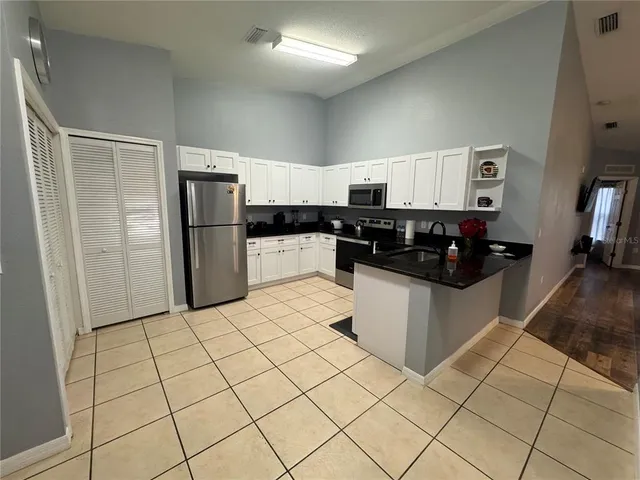 $2,100 | 2802 Club Cortile Circle, Unit B, Kissimmee, FL 34746