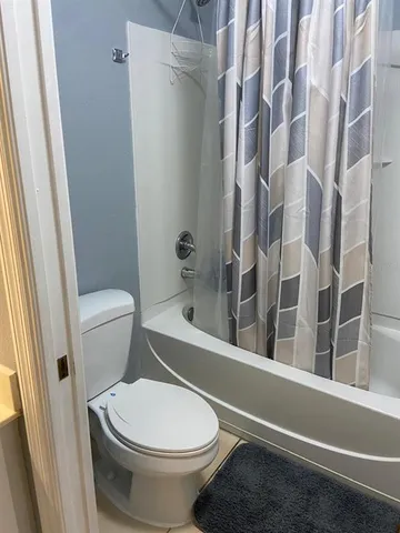 $2,100 | 2802 Club Cortile Circle, Unit B, Kissimmee, FL 34746