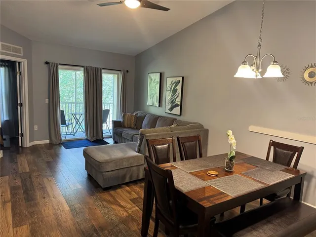 $2,100 | 2802 Club Cortile Circle, Unit B, Kissimmee, FL 34746