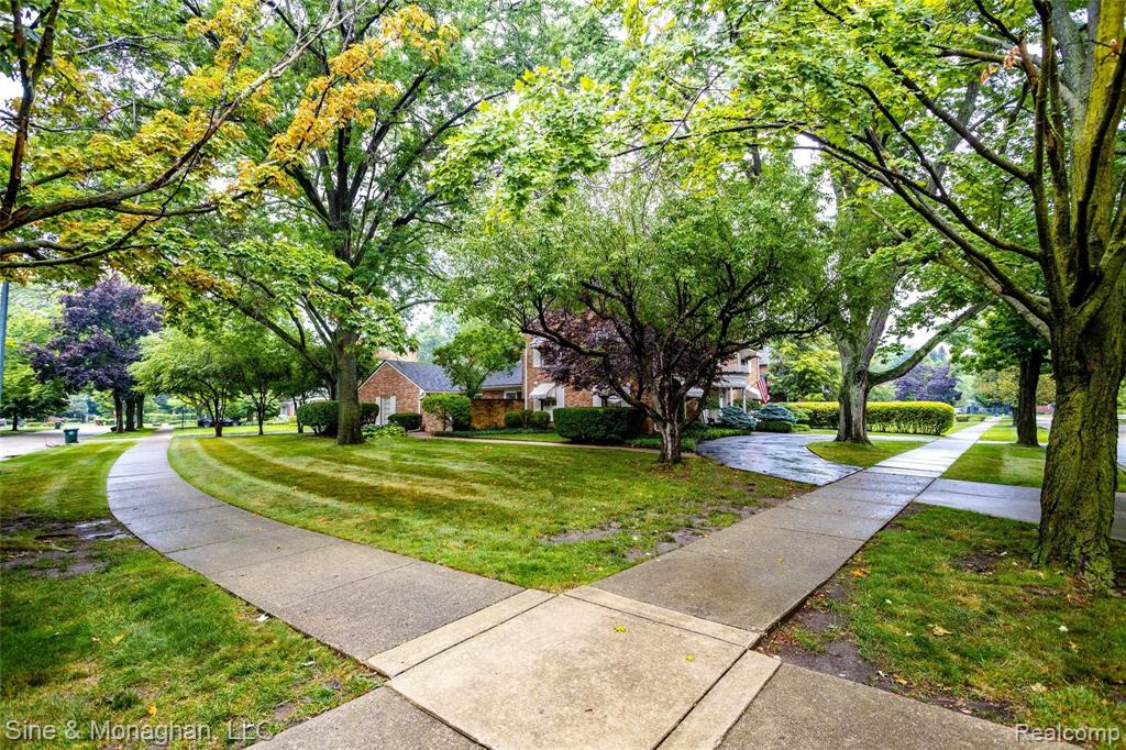 523 Thorntree Road Grosse Pointe Woods, MI 48236 - Photo 59 of 59