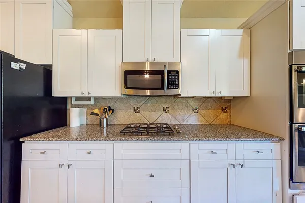 $3,500 | 151 West Wading Pond Circle, Tomball, TX 77375