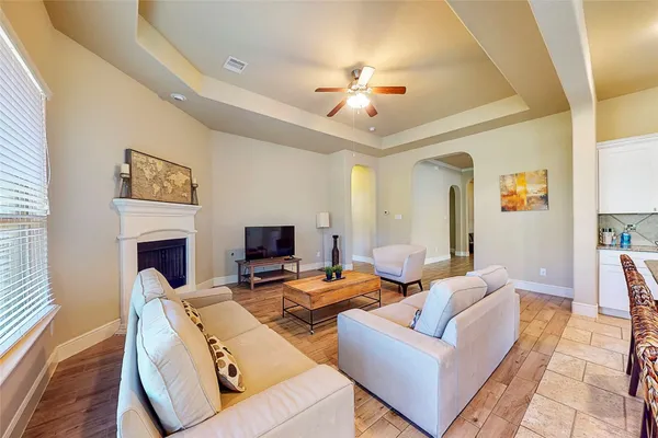 $3,500 | 151 West Wading Pond Circle, Tomball, TX 77375