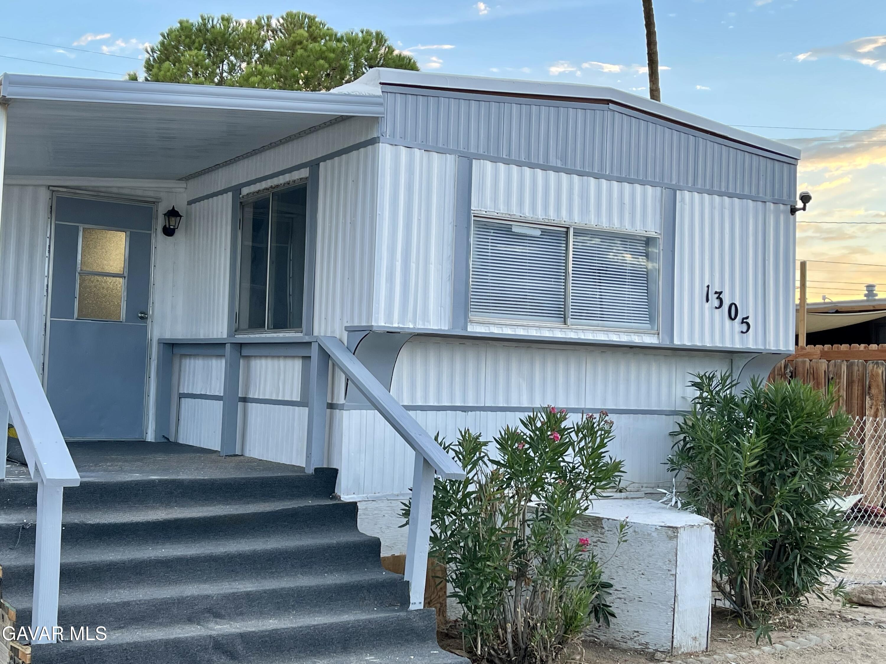 1305 West Benson Avenue Ridgecrest, CA 93555 - Photo 1 of 7 1