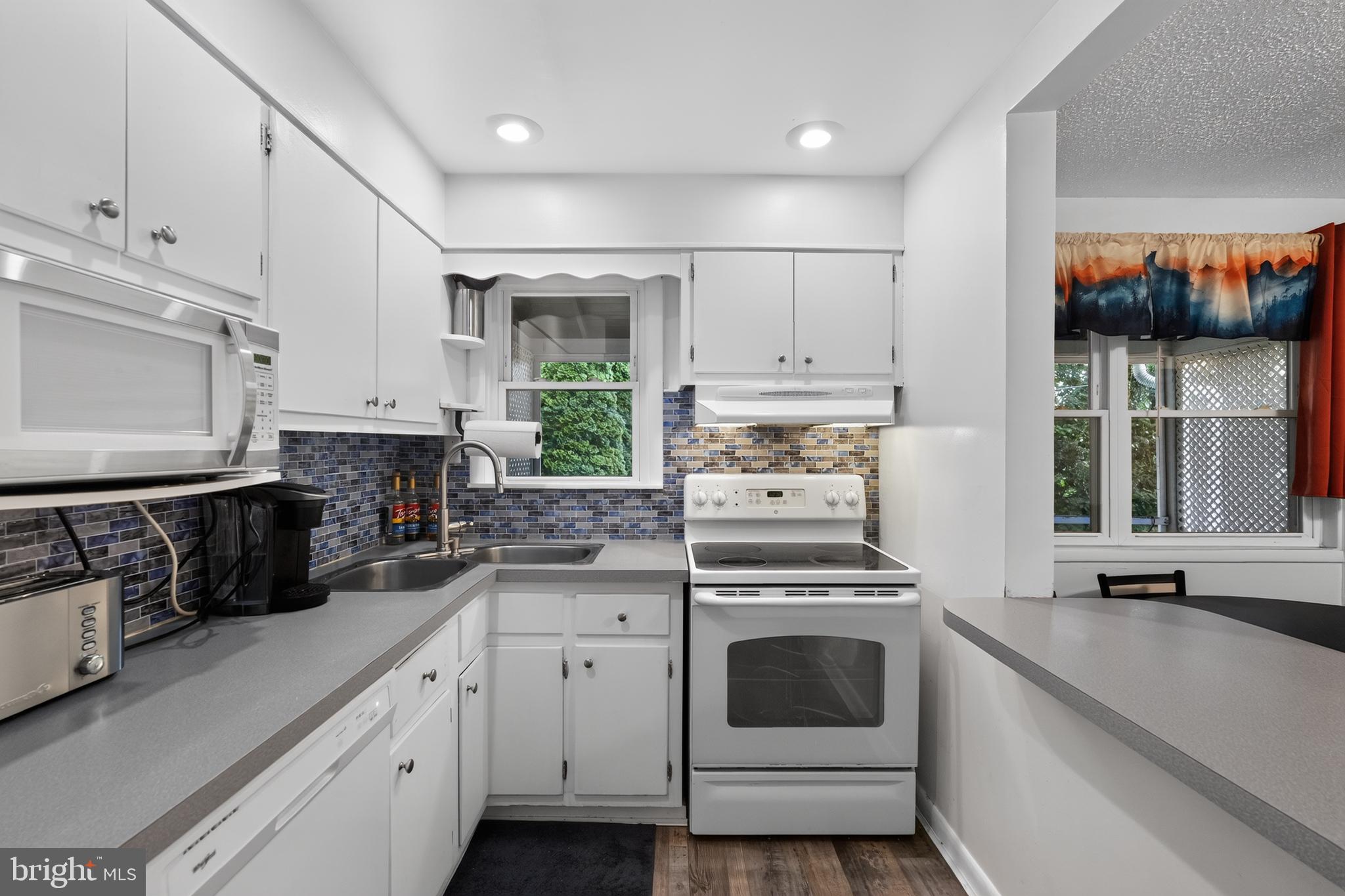 1420 Grace Road Swarthmore, PA 19081 - Photo 10 of 28 Kitchen