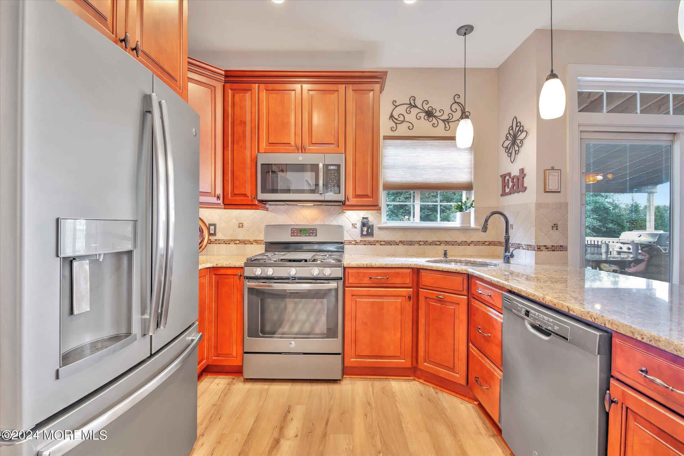 36 Danella Way Howell, NJ 07731 - Photo 18 of 45 19-KITCHEN