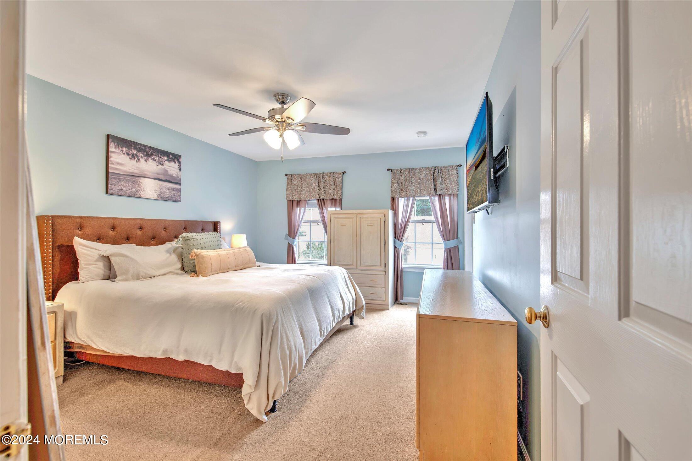 36 Danella Way Howell, NJ 07731 - Photo 24 of 45 25-MASTER BEDROOM