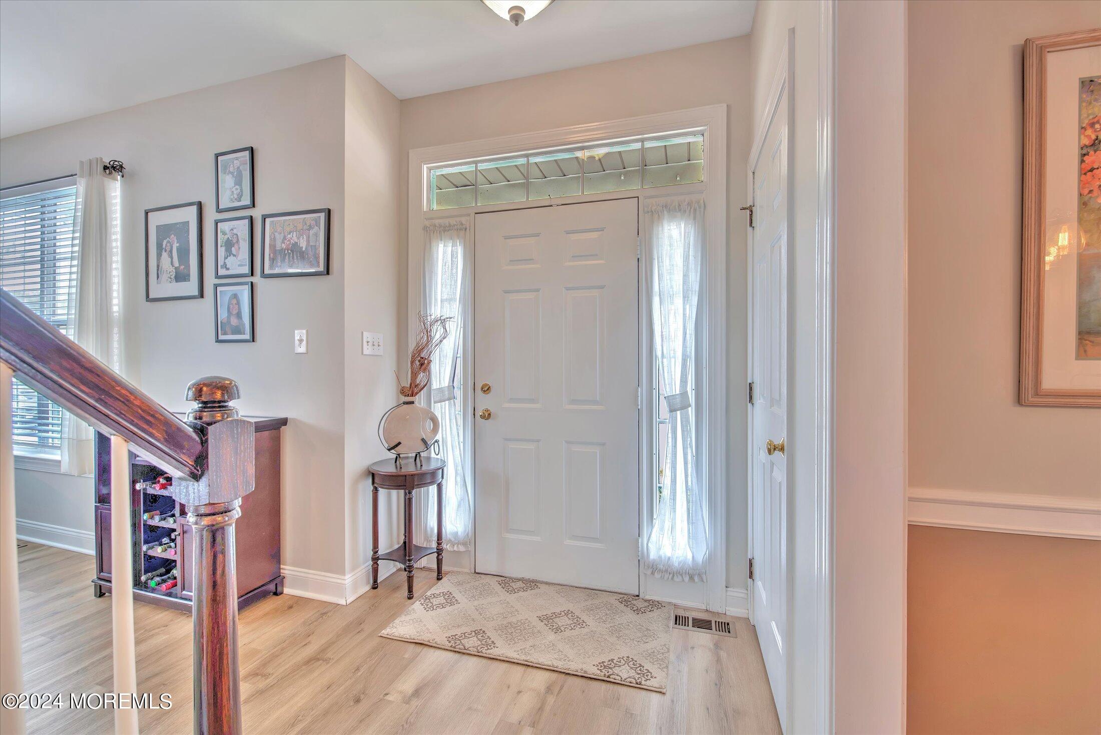 36 Danella Way Howell, NJ 07731 - Photo 6 of 45 07-FOYER