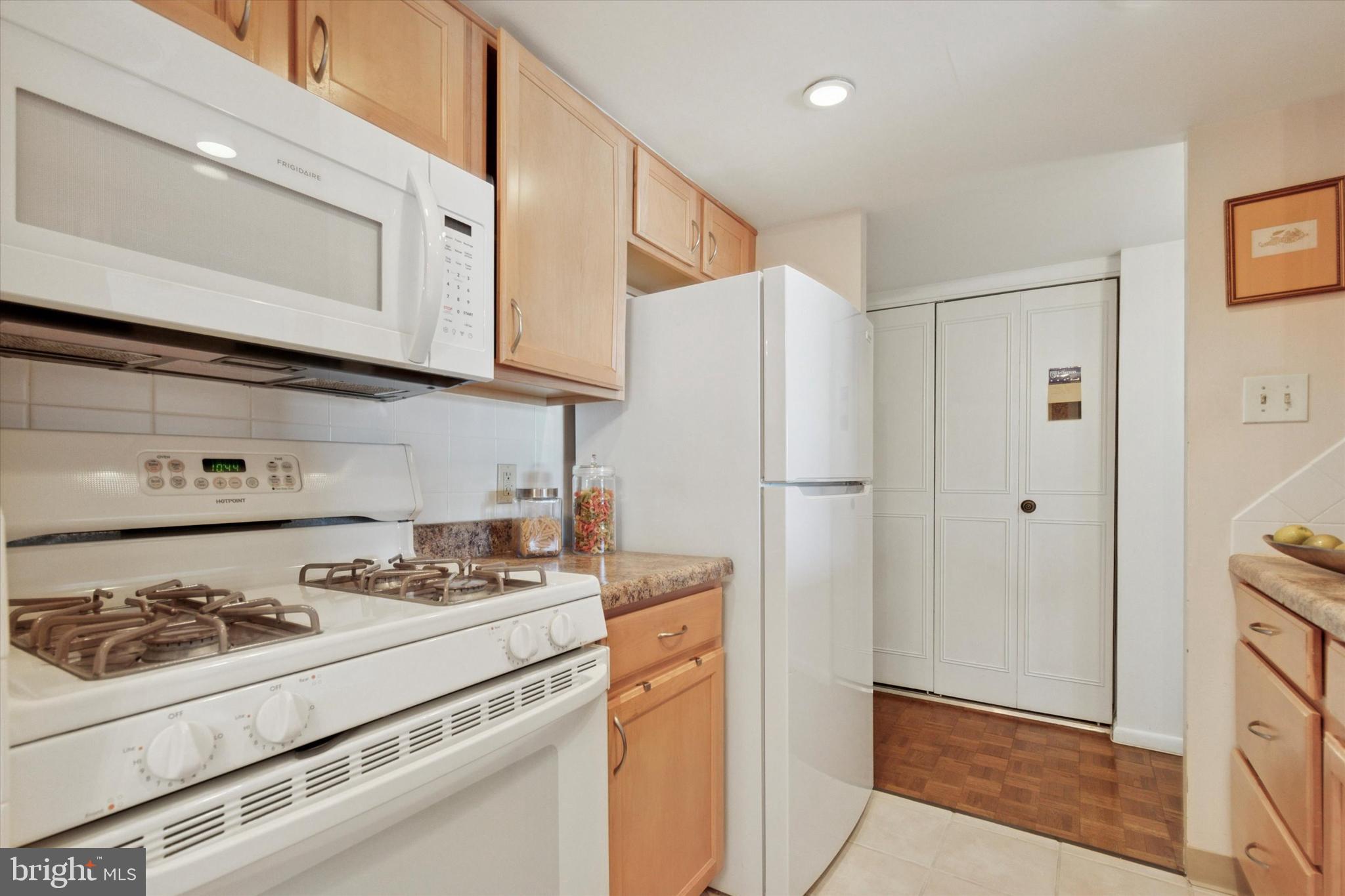 100 West Avenue, Unit 604W Jenkintown, PA 19046 - Photo 4 of 20