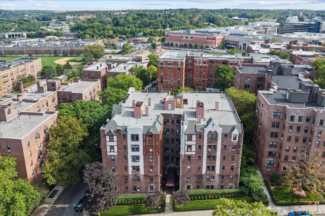 a view of a city that has tall buildings
