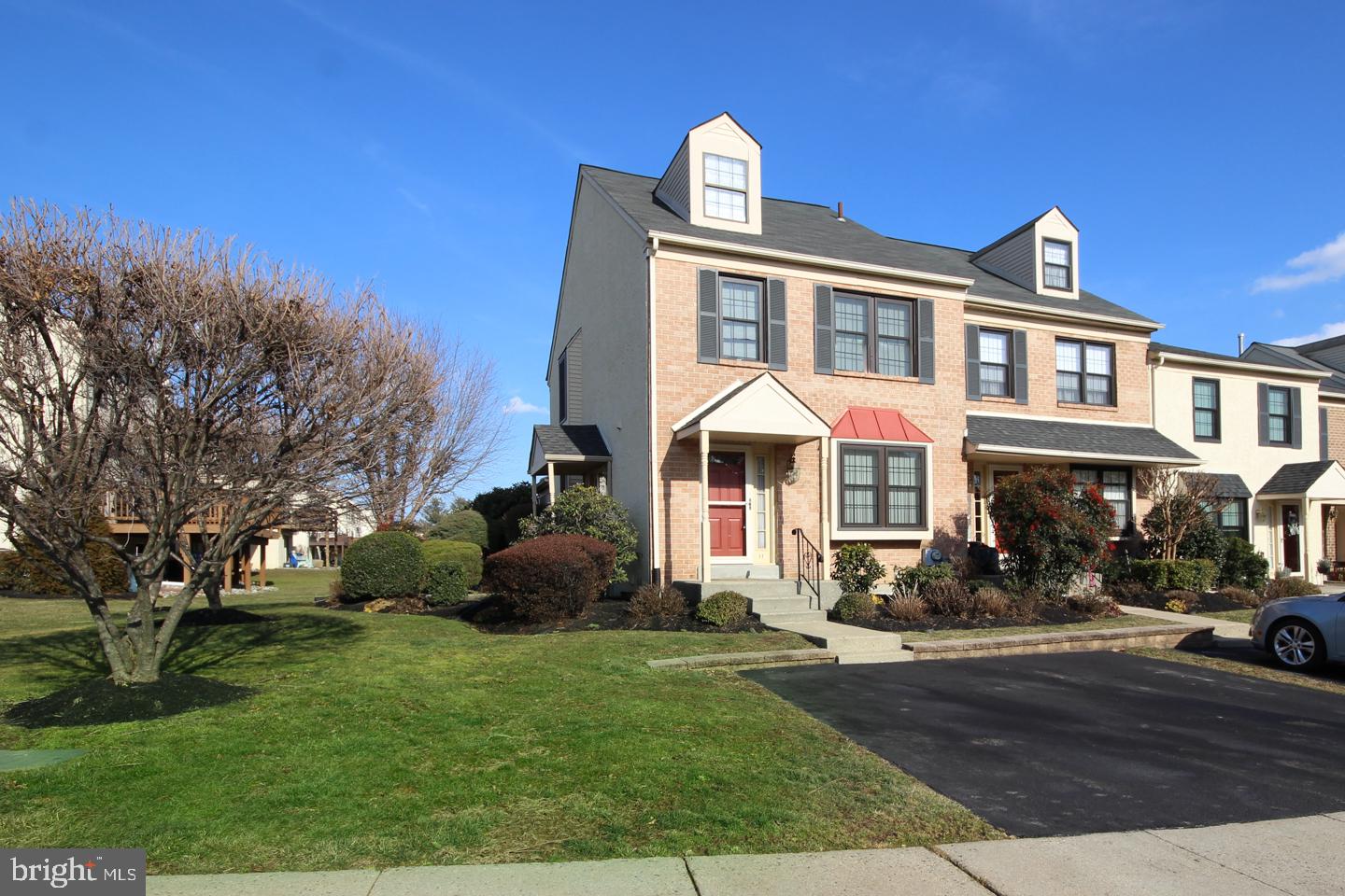 11 Ruth Road Brookhaven, PA 19015 - Photo 1 of 26 Gallery Image 1