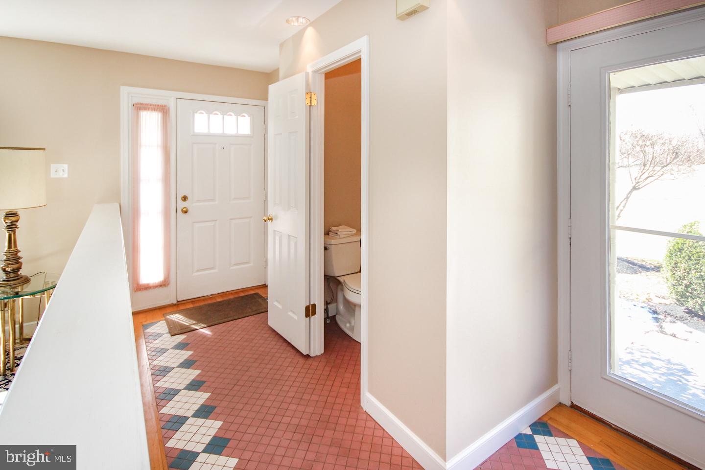 11 Ruth Road Brookhaven, PA 19015 - Photo 3 of 26 Gallery Image 3