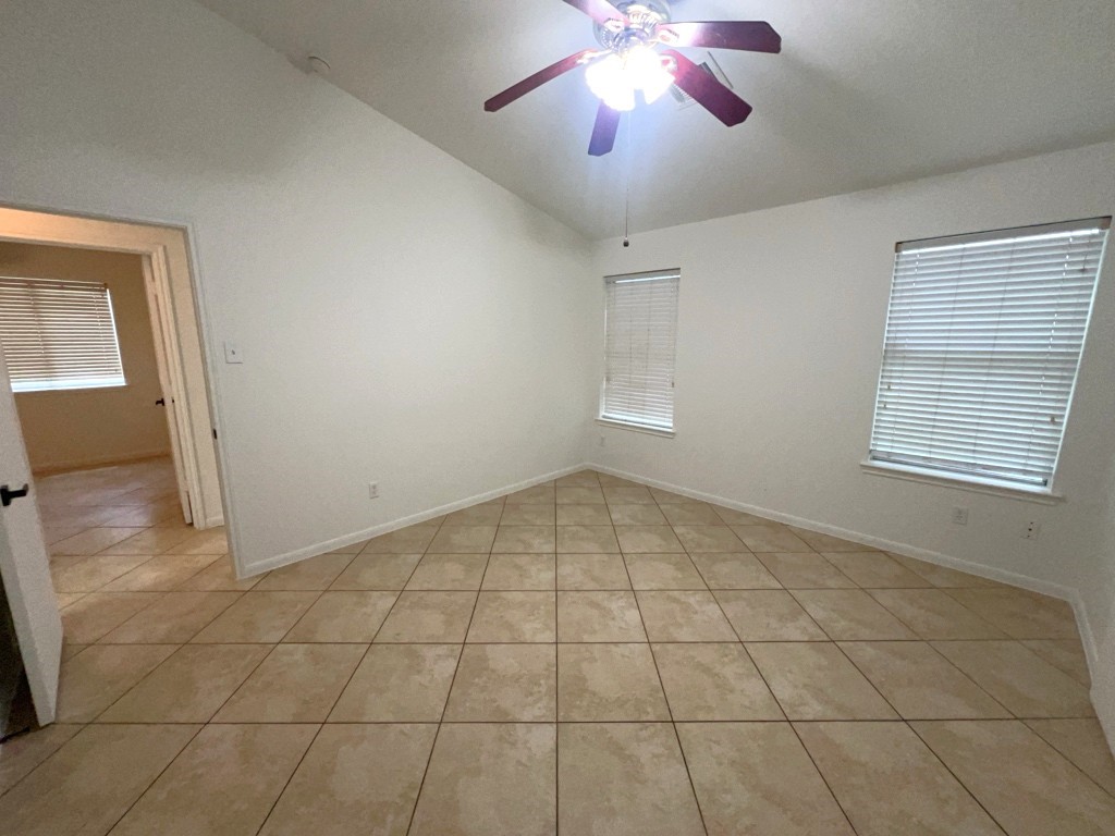 810 Chance Lane Baytown, TX 77521 - Photo 5 of 23