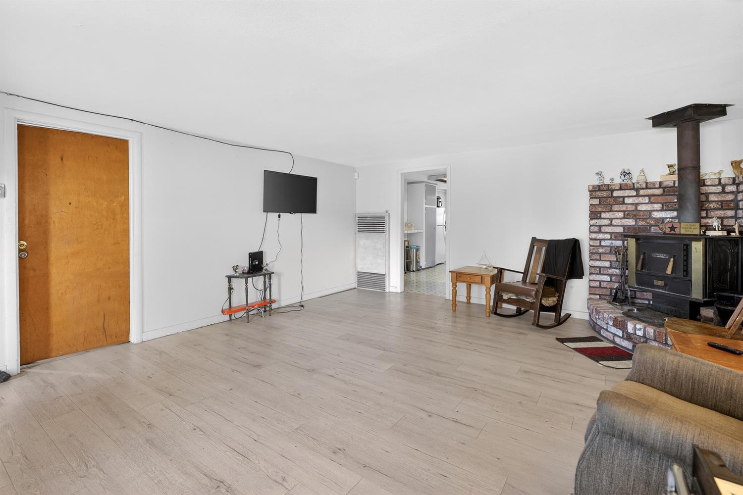 383 Taylor Road Lodi, CA 95242 - Photo 7 of 22