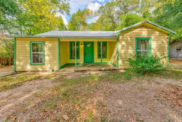 $1,095 | 816 Ogden Street, Jasper, TX 75951