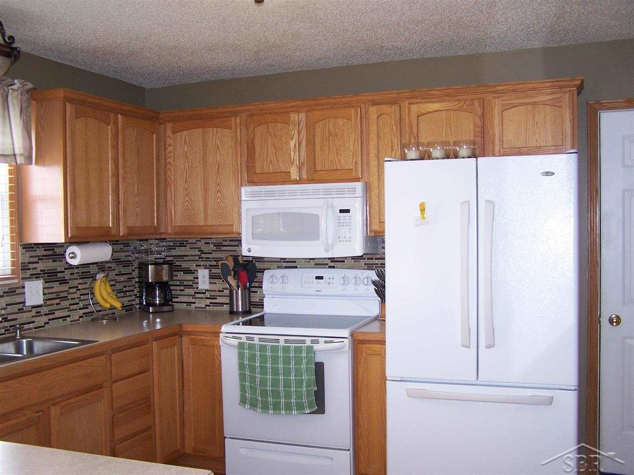 8171 Webster Road Freeland, MI 48623 - Photo 4 of 21 31232289-3.JPG