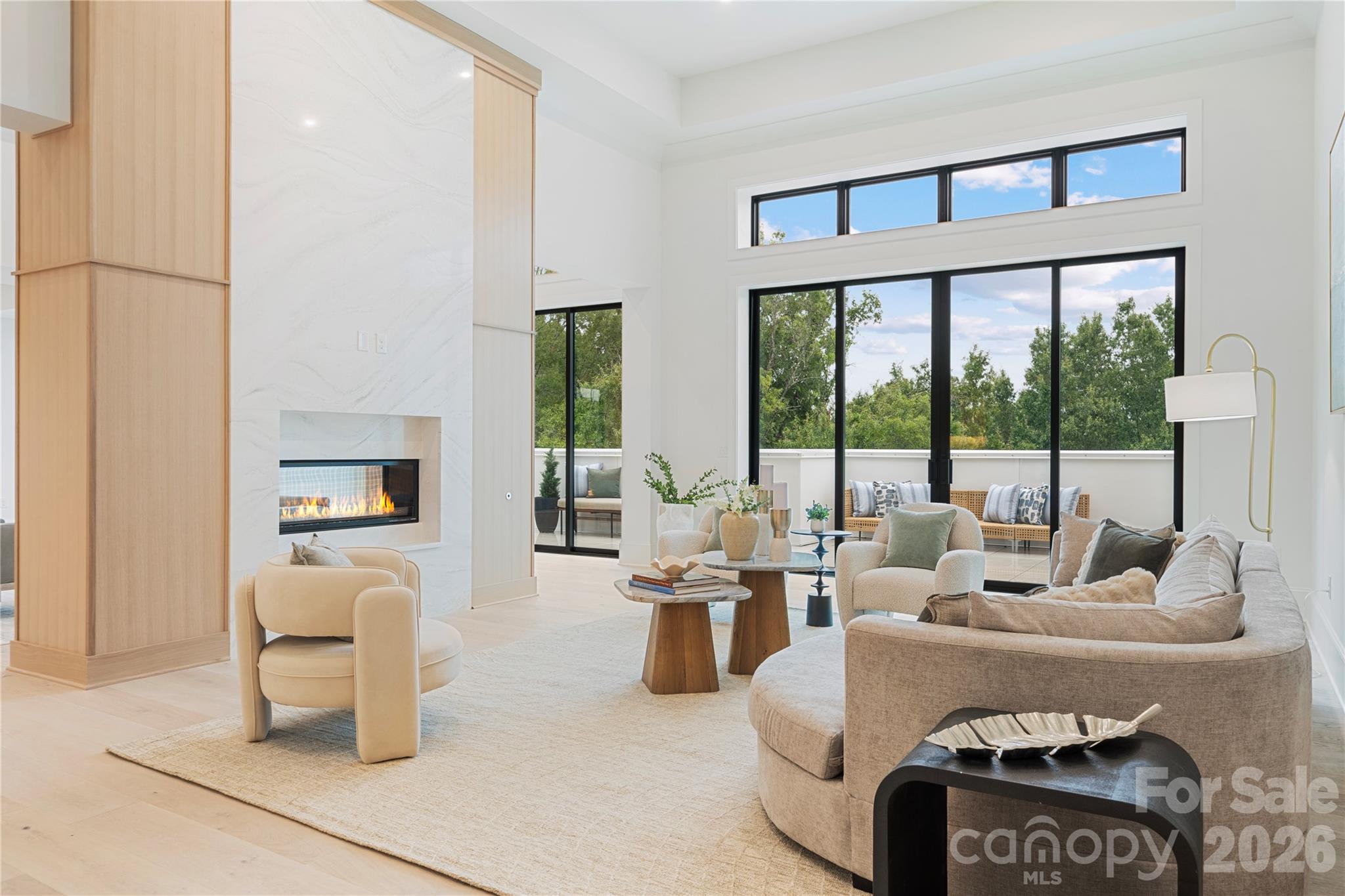 409 Queens Road, Unit 503 Charlotte, NC 28207 - Photo 2 of 30 Gallery Image 2