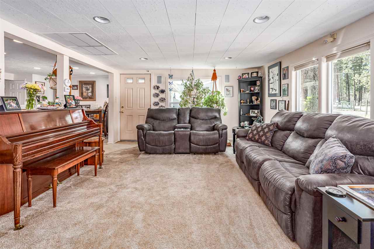 7415 South Cedar Road Spokane, WA 99224 - Photo 4 of 20