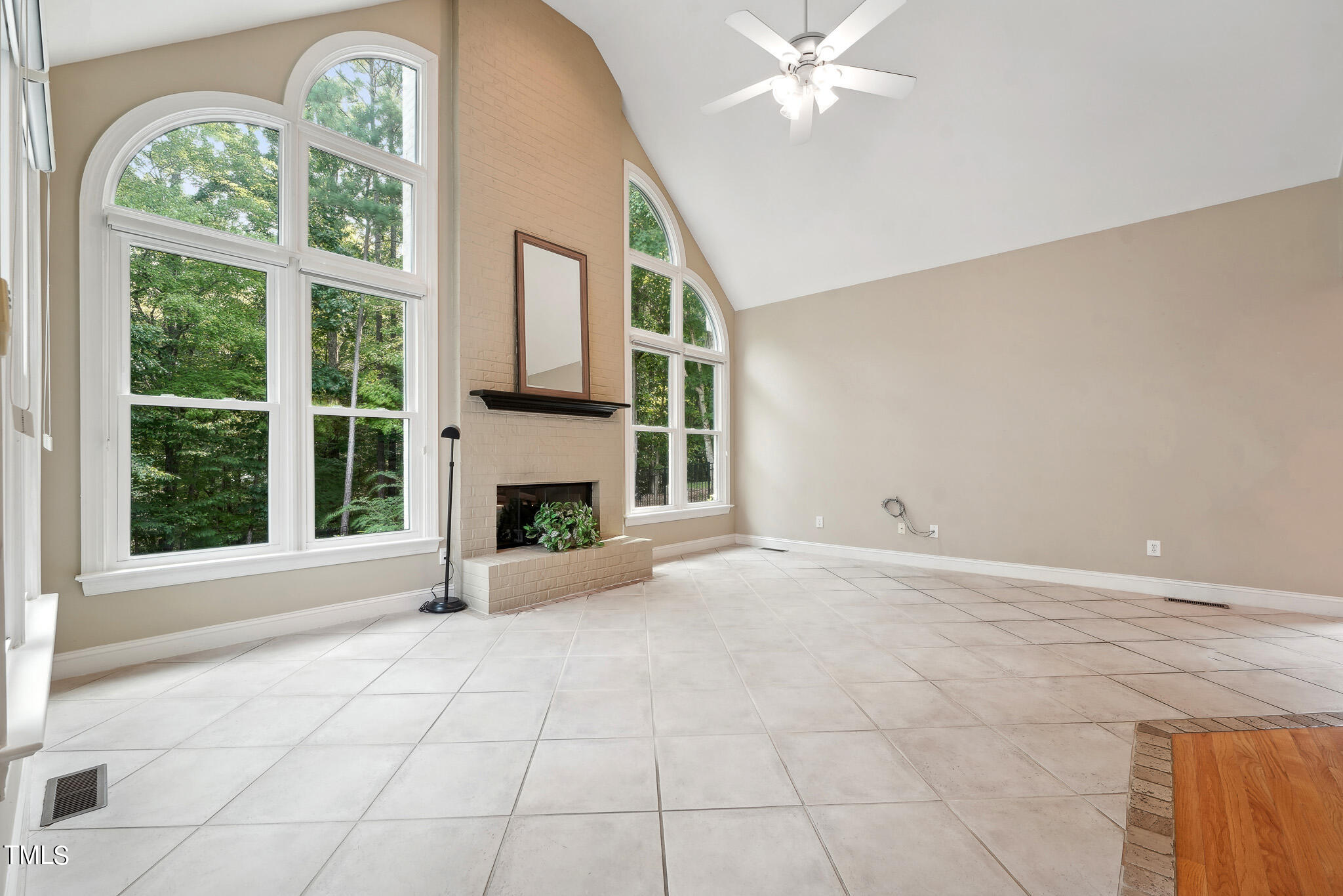 2508 Barton Ridge Court Raleigh, NC 27613 - Photo 9 of 41 DSC08510
