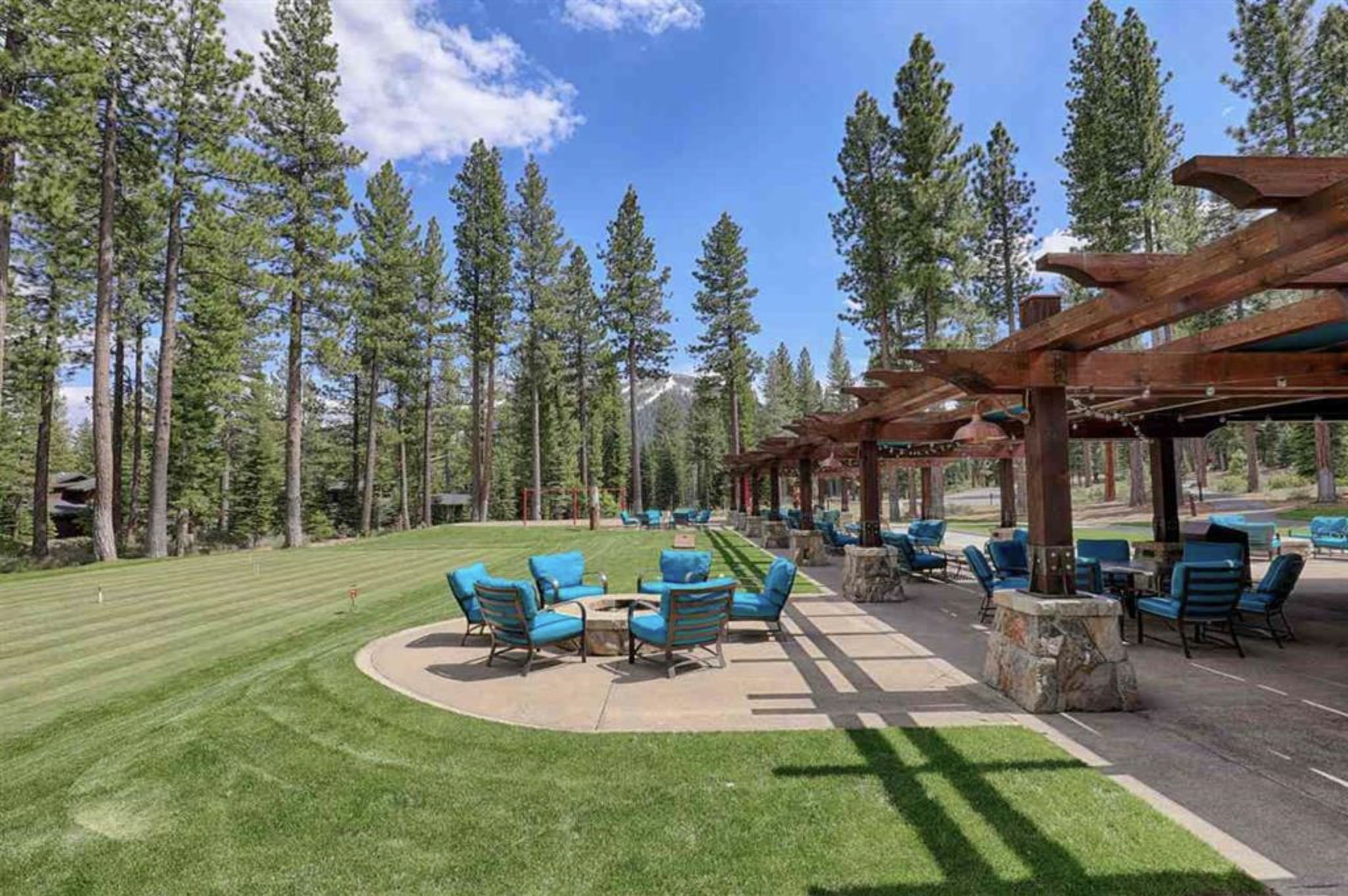 8331 Thunderbird Circle Truckee, CA 96161 - Photo 25 of 25 a view of a backyard with sitting area