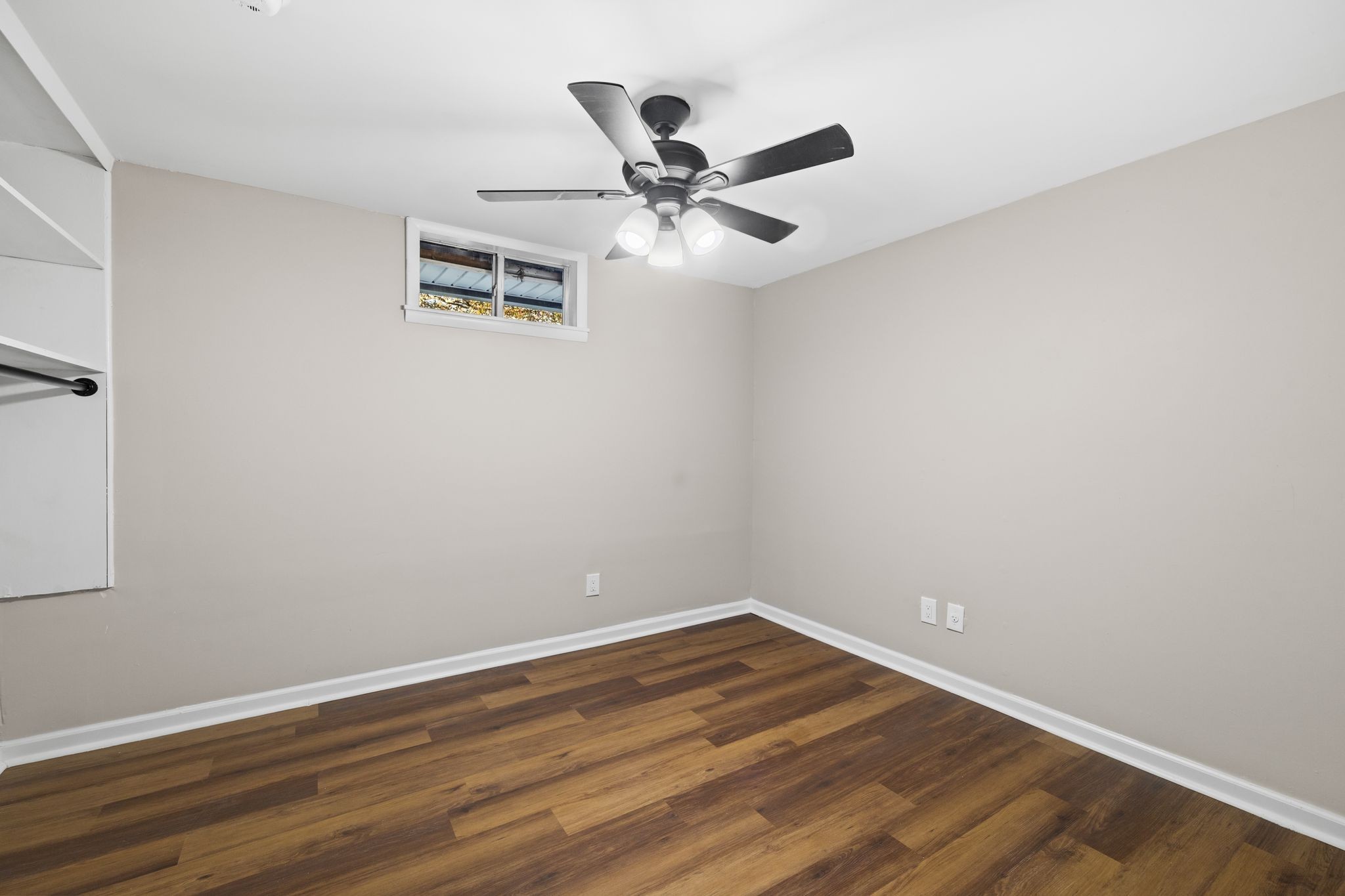 133 Mockerson Road Leoma, TN 38468 - Photo 25 of 33 wooden floor in an empty room