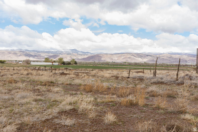 345 West Landslide Road Annabella, UT 84711 - Photo 2 of 17