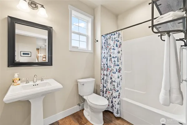 $495,000 | 981 West Hendrickson Road, Sequim, WA 98382