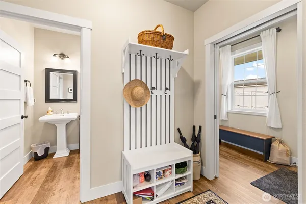 $495,000 | 981 West Hendrickson Road, Sequim, WA 98382