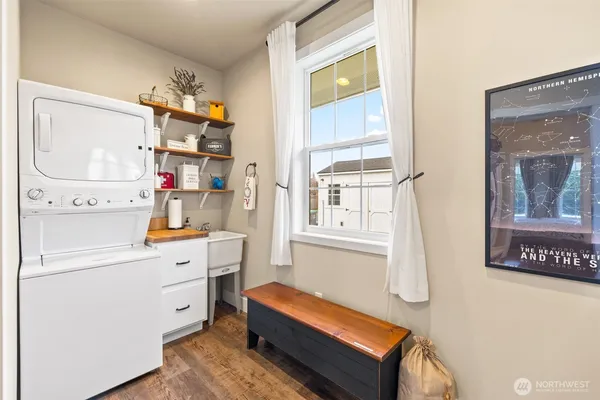 $495,000 | 981 West Hendrickson Road, Sequim, WA 98382