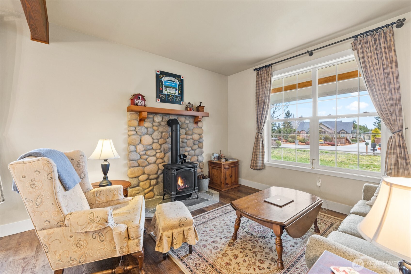 981 West Hendrickson Road Sequim, WA 98382 - Photo 3 of 40