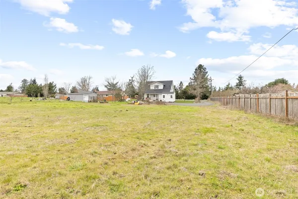 $495,000 | 981 West Hendrickson Road, Sequim, WA 98382