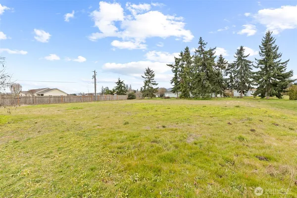 $495,000 | 981 West Hendrickson Road, Sequim, WA 98382