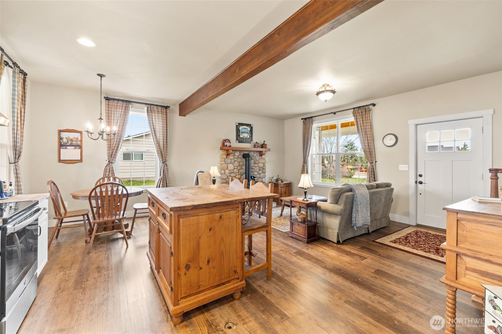 981 West Hendrickson Road Sequim, WA 98382 - Photo 6 of 40