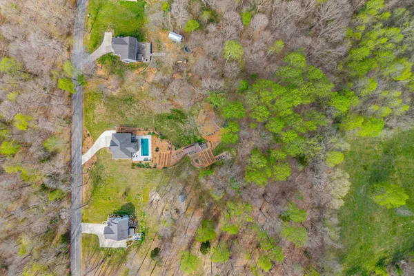 $550,000 | 2675 Mockingbird Hill Road, Palmyra, TN 37142