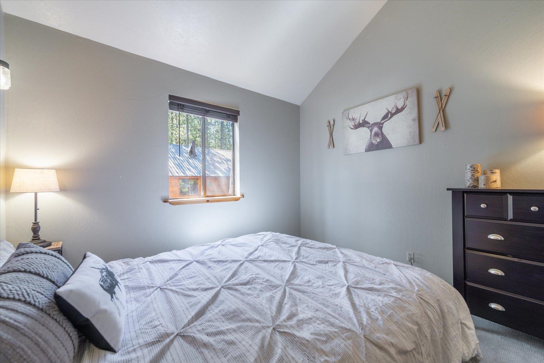 14554 Tyrol Road Truckee, CA 96161 - Photo 13 of 20 Gallery Image 13