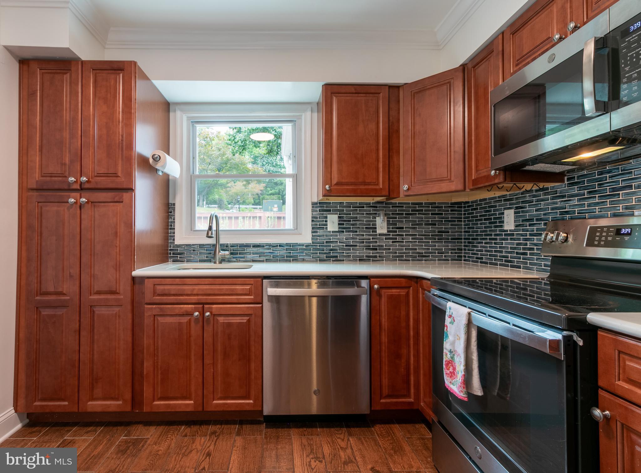 12155 Dove Circle Laurel, MD 20708 - Photo 6 of 18 NEW appliances!