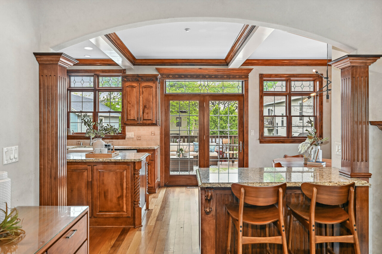 2425 South Superior Street Milwaukee, WI 53207 - Photo 2 of 47 Stunning High-End Throughout