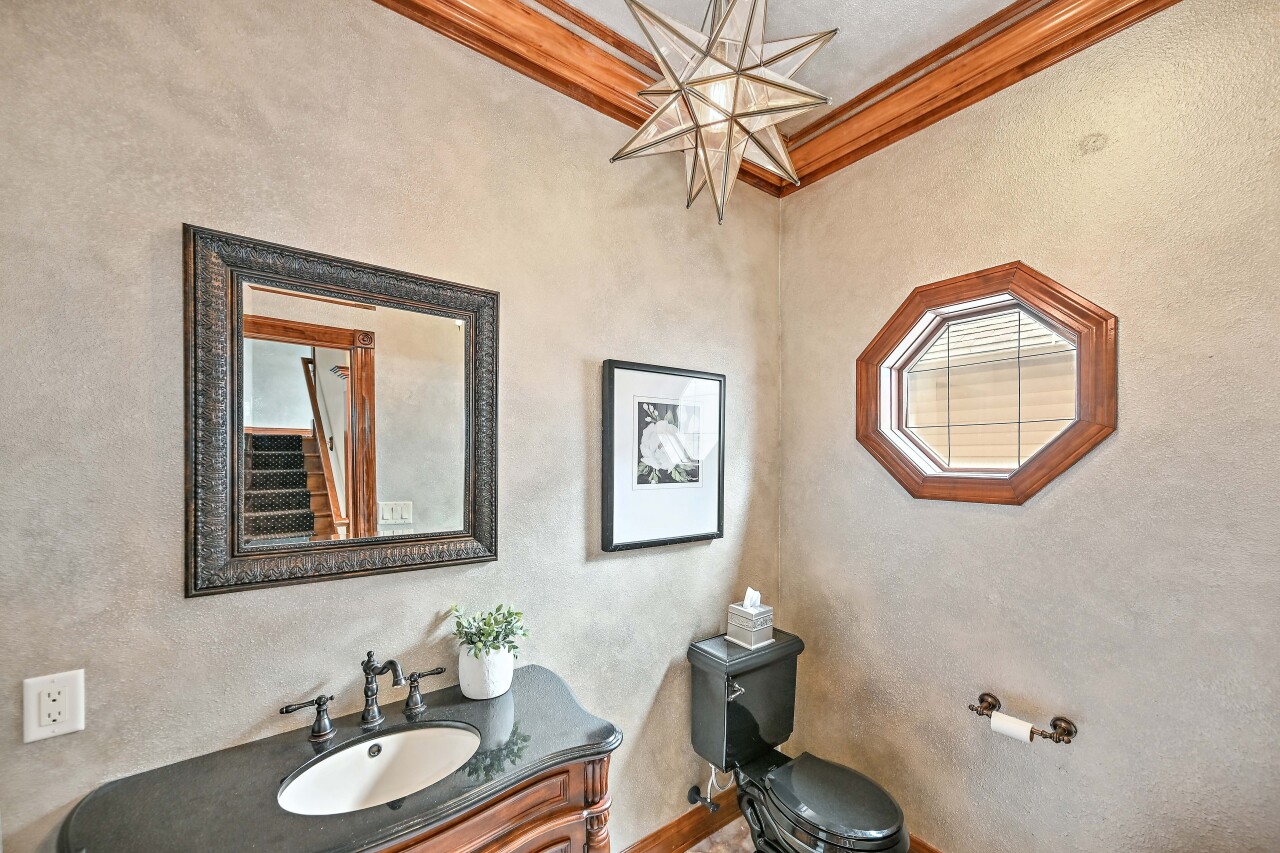 2425 South Superior Street Milwaukee, WI 53207 - Photo 21 of 47 Main Floor Powder Room