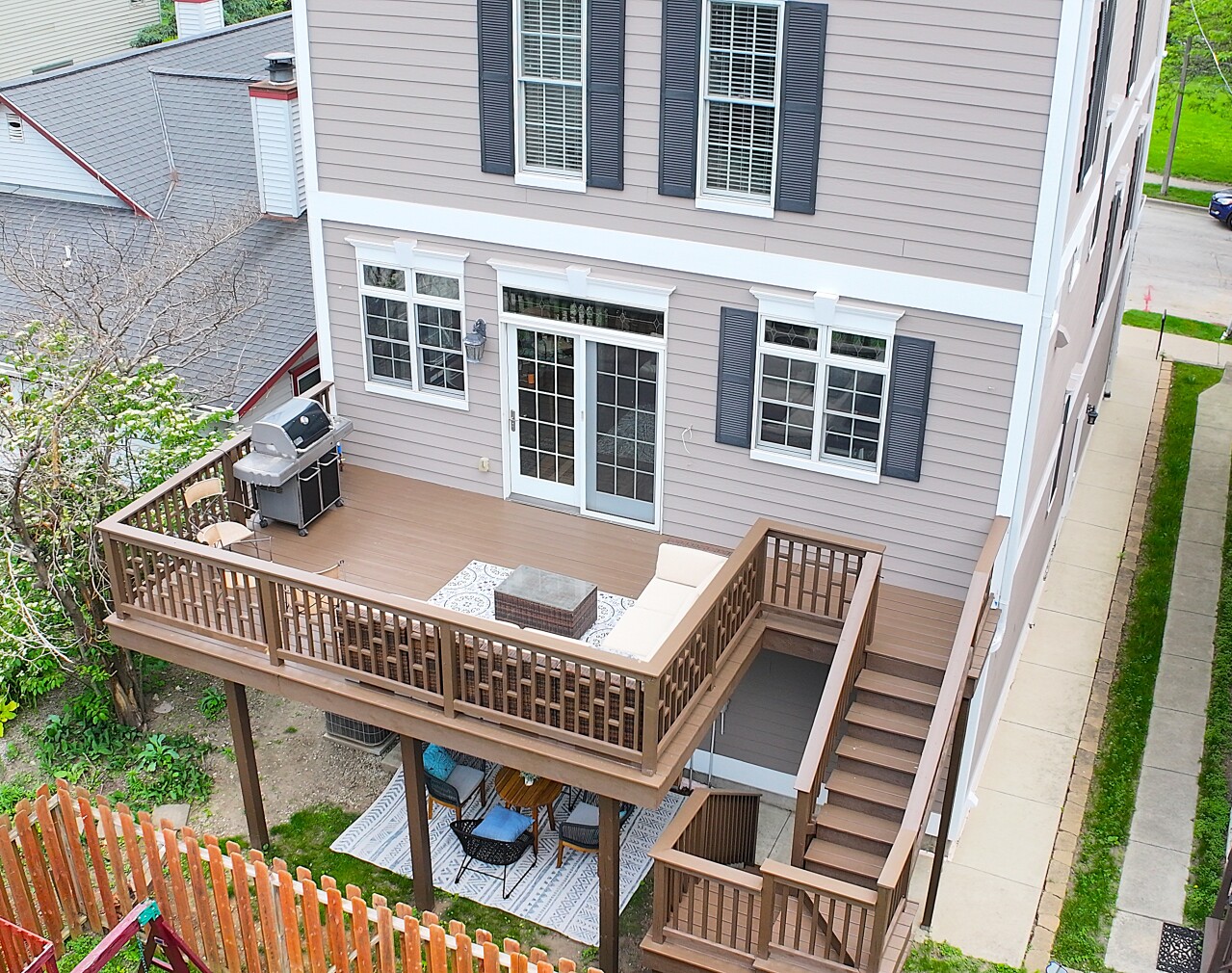 2425 South Superior Street Milwaukee, WI 53207 - Photo 37 of 47 Deck