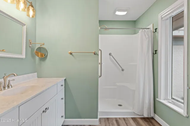 $525,000 | 5724 Gondolier Drive, New Bern, NC 28560