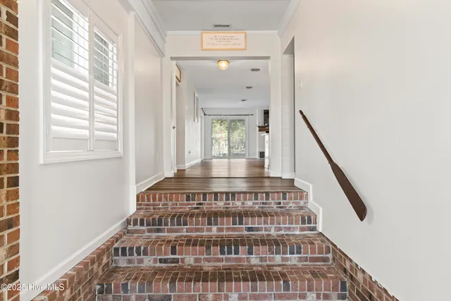 $525,000 | 5724 Gondolier Drive, New Bern, NC 28560