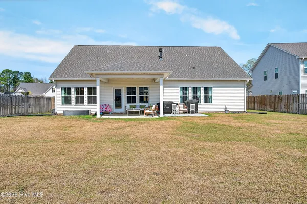 $500,000 | 42 East Maritt Street, Hampstead, NC 28443