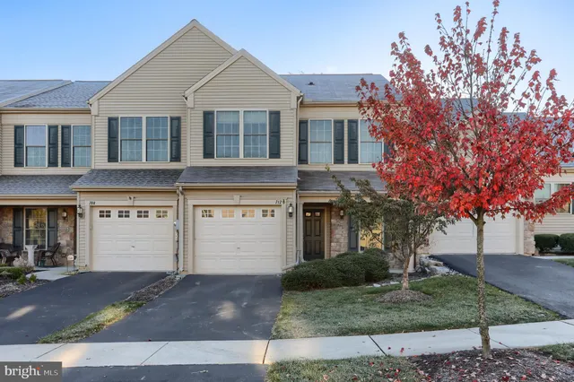 $2,500 | 712 Creekside Drive, Hummelstown, PA 17036